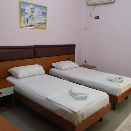 Hotel Edland Vlorë Exterior foto