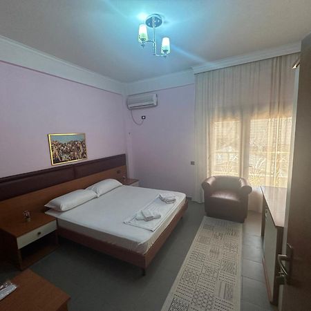 Hotel Edland Vlorë Exterior foto