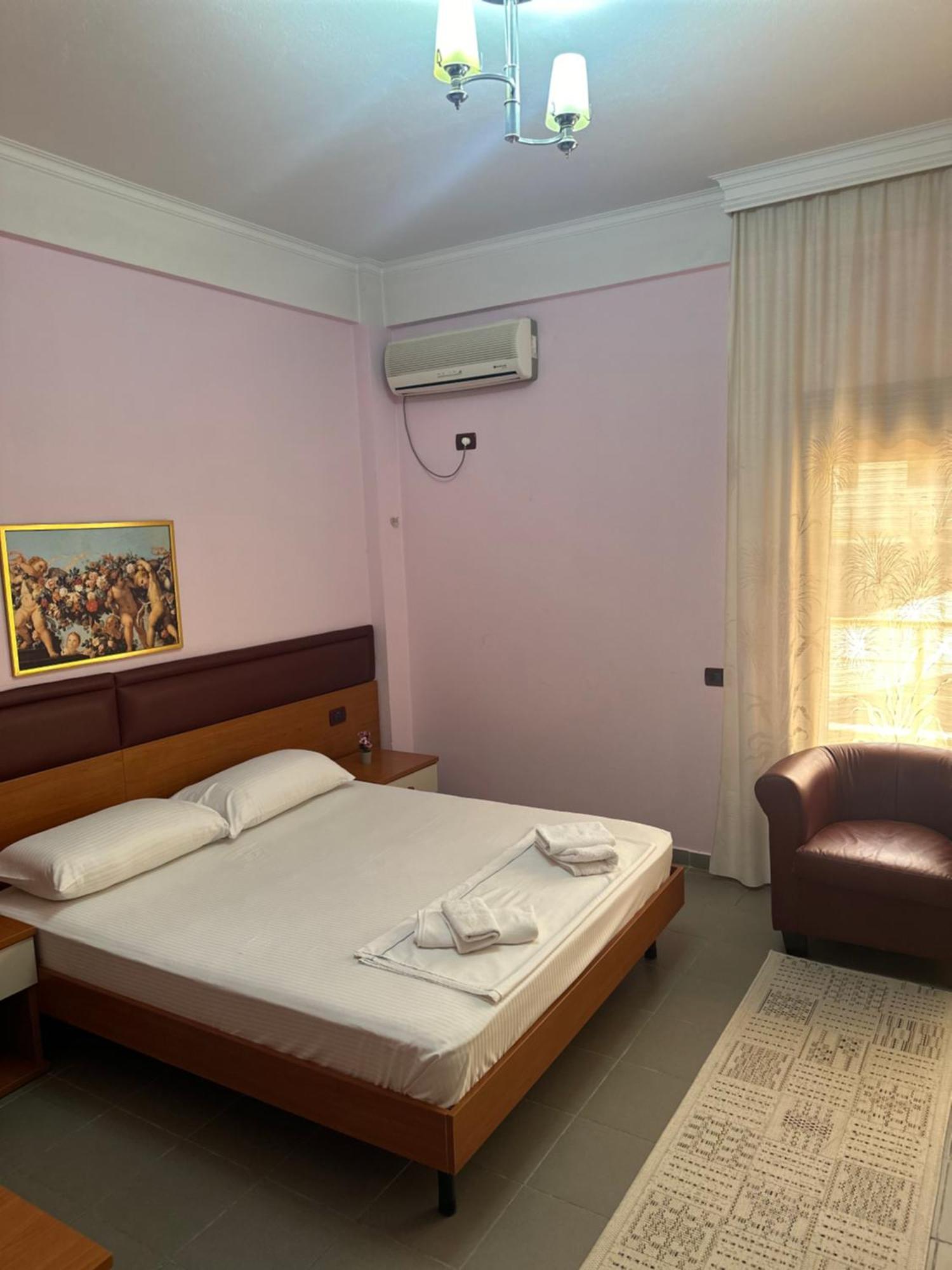 Hotel Edland Vlorë Exterior foto