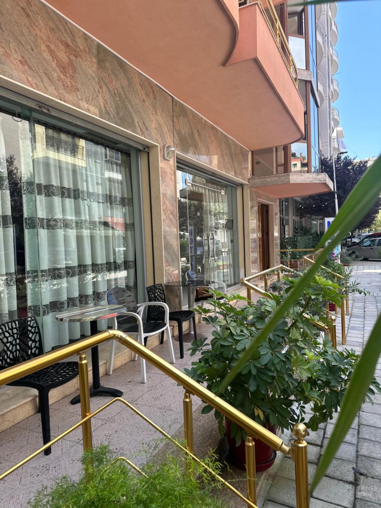 Hotel Edland Vlorë Exterior foto